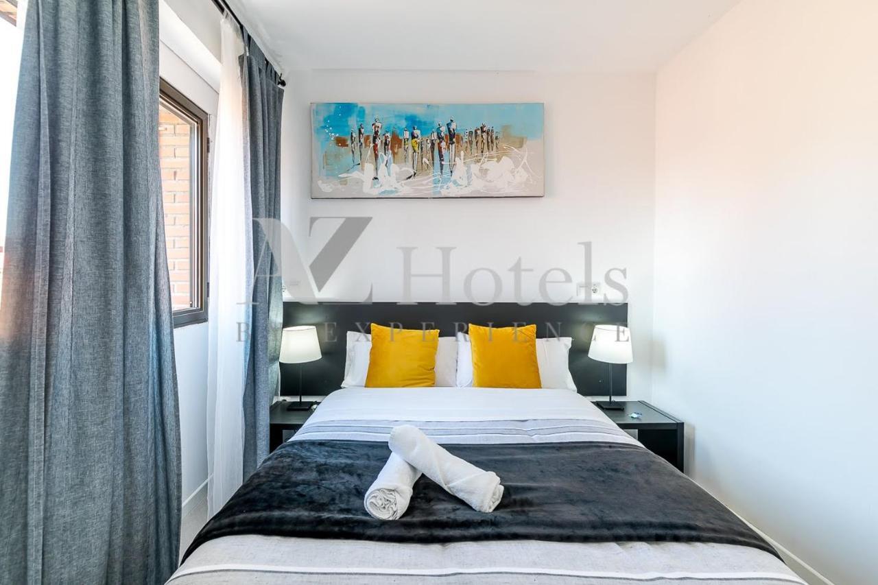 Ayz Sierra De Meira - Auto Check-In Property (Adults Only) Madrid Buitenkant foto